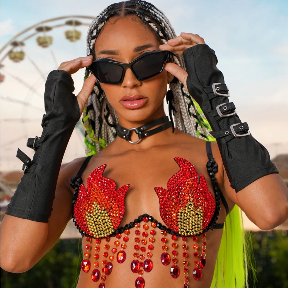 IHEARTRAVES - HANDLE THIS HEAT CARNIVAL BRA